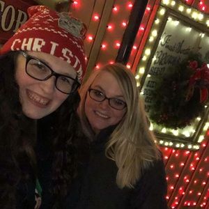 Meet your Posher, Marie